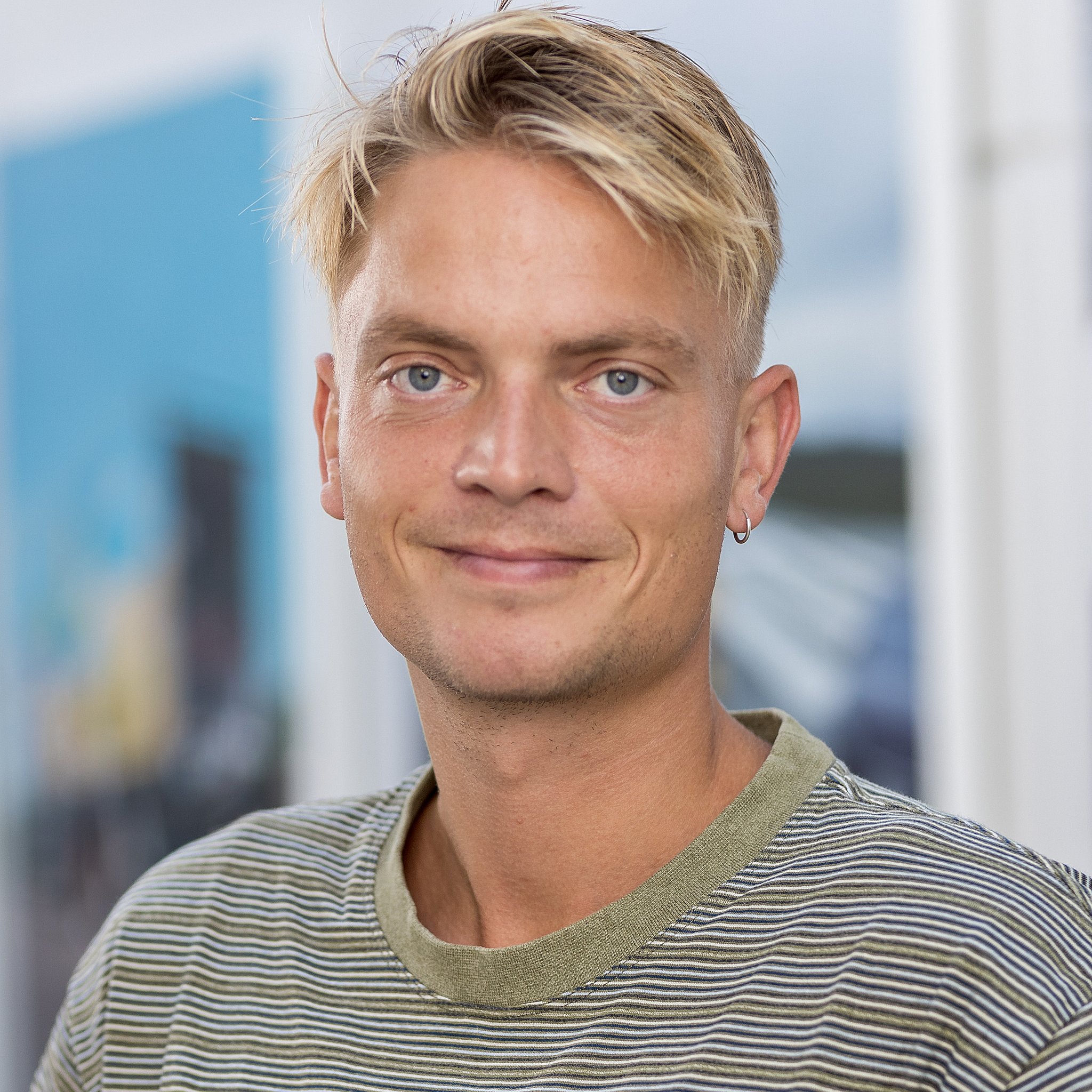 Simon Brix Frederiksen blev ansat på TV2 Nord i 2022, og han har tidligere været på DR Nordjylland og B.T. Aalborg.