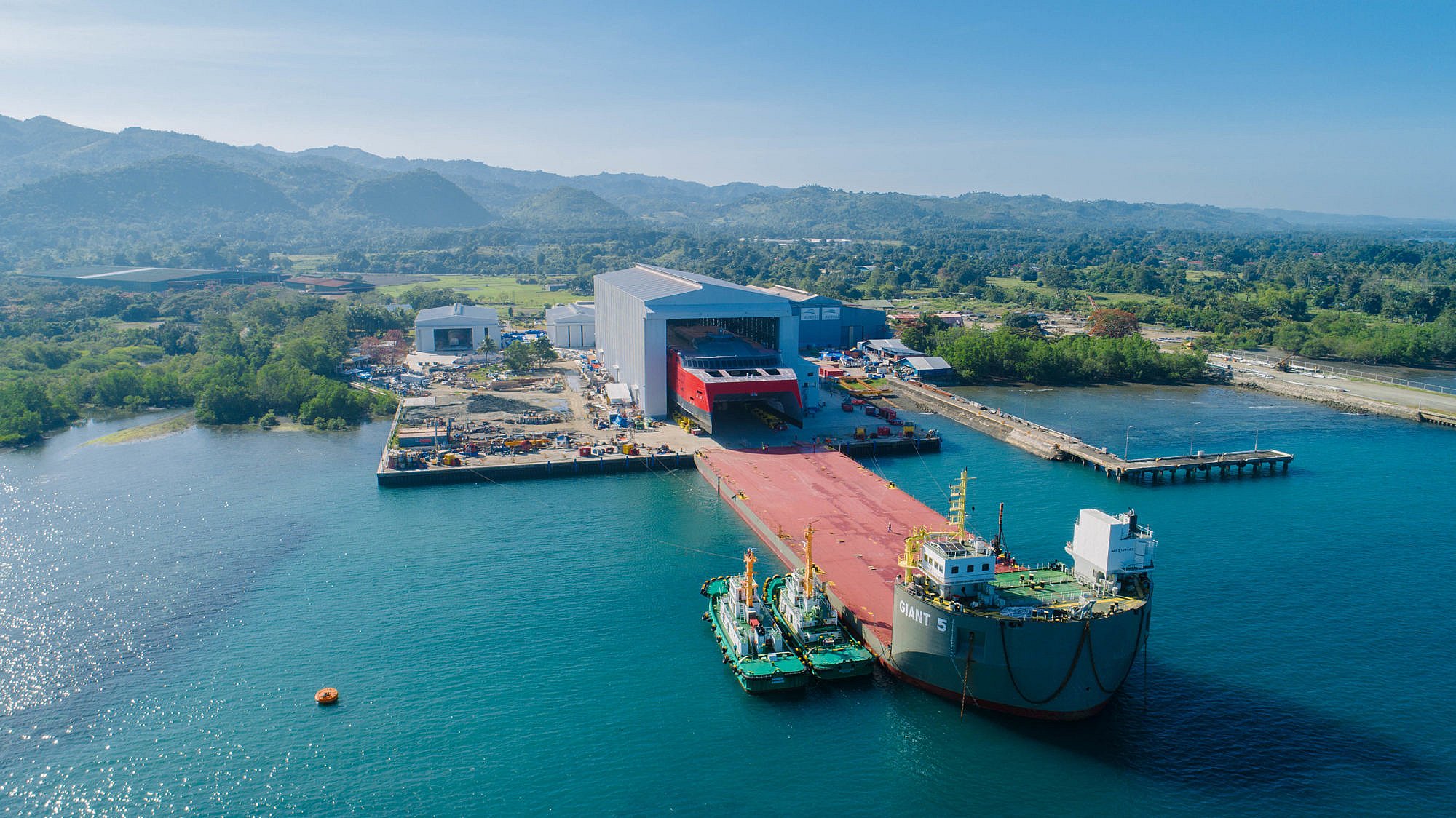 Skibet er det første af flere store højhastighedsskibe, der skal bygges på Austals værft i Filippinerne