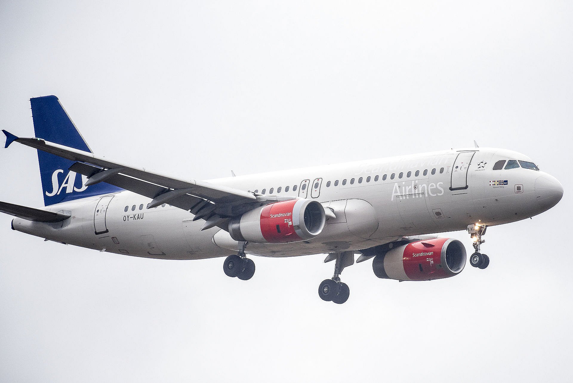 Passagerfly på vej til Oslo er sikkerhedslandet i Aalborg ...