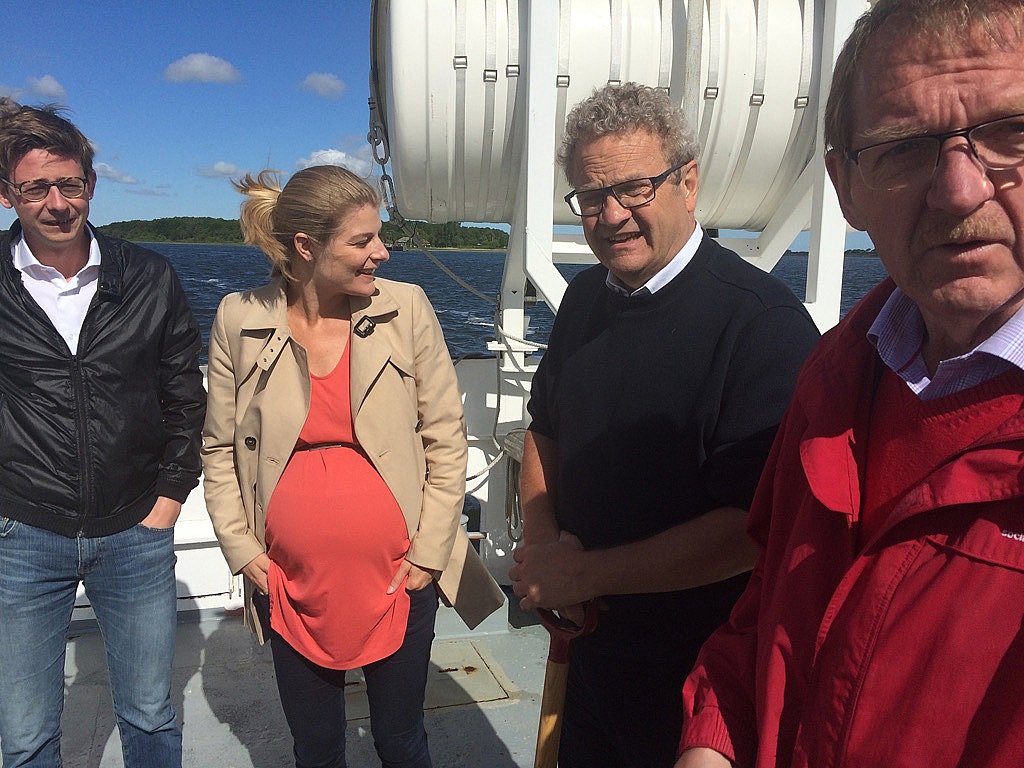 TV: Politikere håndslag på tredje Limfjordsfor-bindelse | TV2 Nord