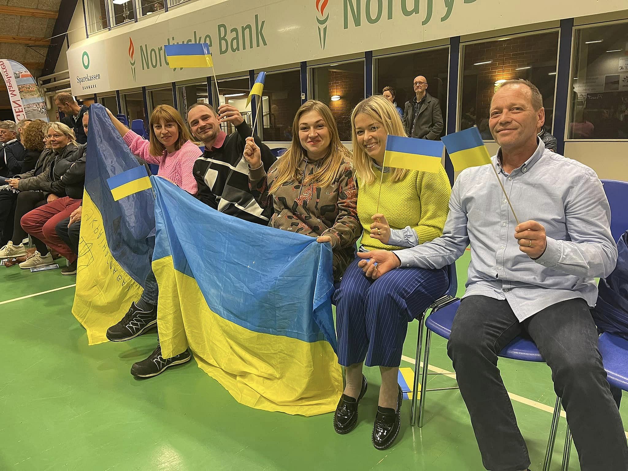 Der blev viftet flittigt med de ukrainske flag.