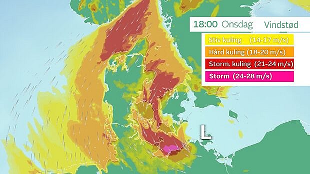 Det blæser fortsat kraftigt over en stor del af landet onsdag aften klokken 18. Men øst-vest-placeringen af lavtrykket (og dermed hvor de kraftigste vinde vil være) er fortsat usikker. Foto: TV 2 VEJRET