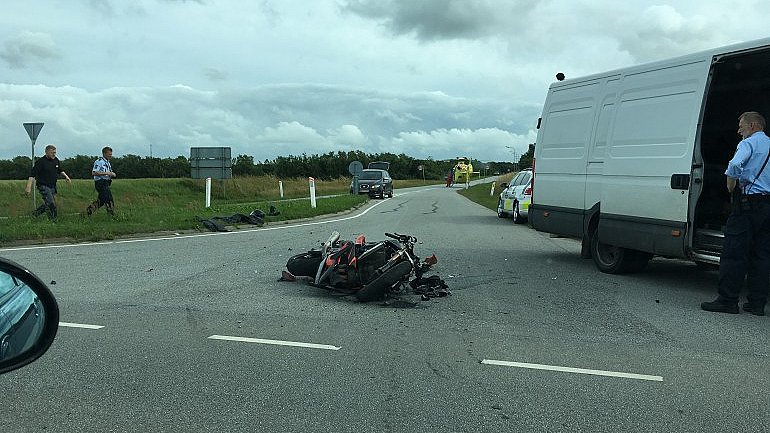 suge Ib Empirisk Motorcyklist kvæstet i sammensød i Thy | TV2 Nord