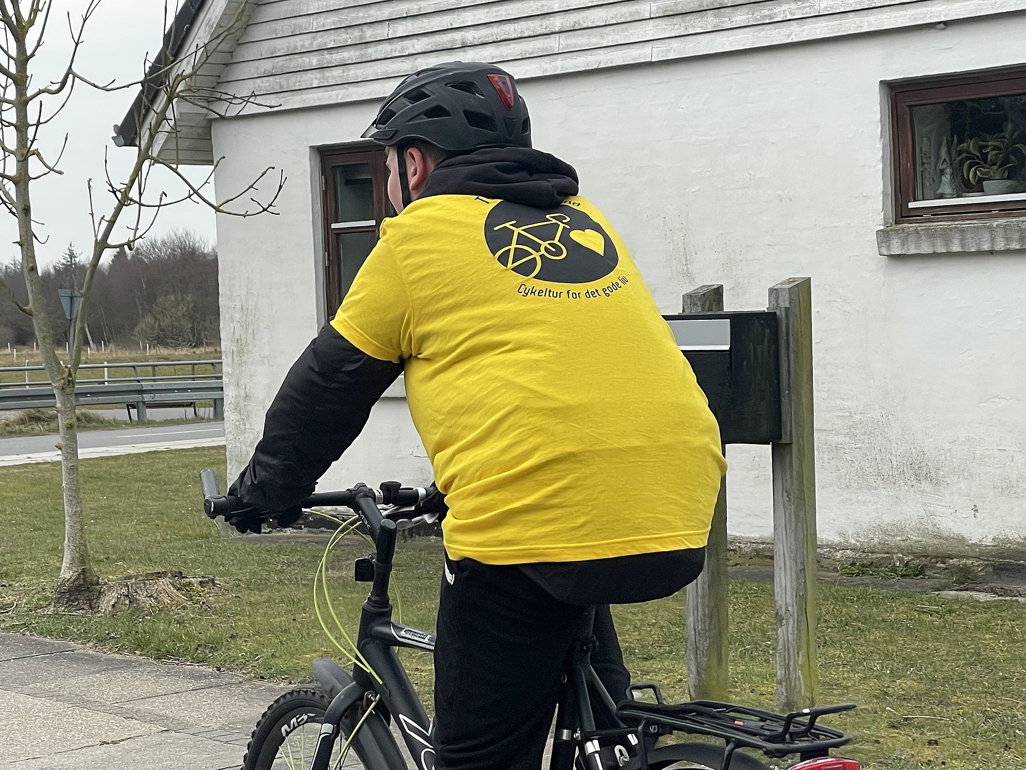 Sebastian skal cykle fra Fjerritslev til København: Turen skal øge børnenes | TV2