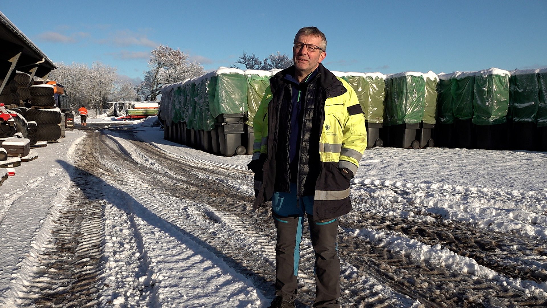 Lars Sendte 70 Sneplove Og Saltspredere Afsted I Nat | TV2 Nord