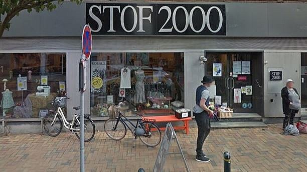 Stof 2000 lukker butikker - to nordjyske iblandt | TV2 Nord